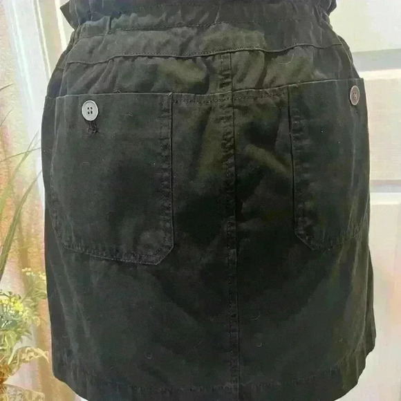 J.Crew Black Twill Skirt. Size 6 - Picture 2 of 6